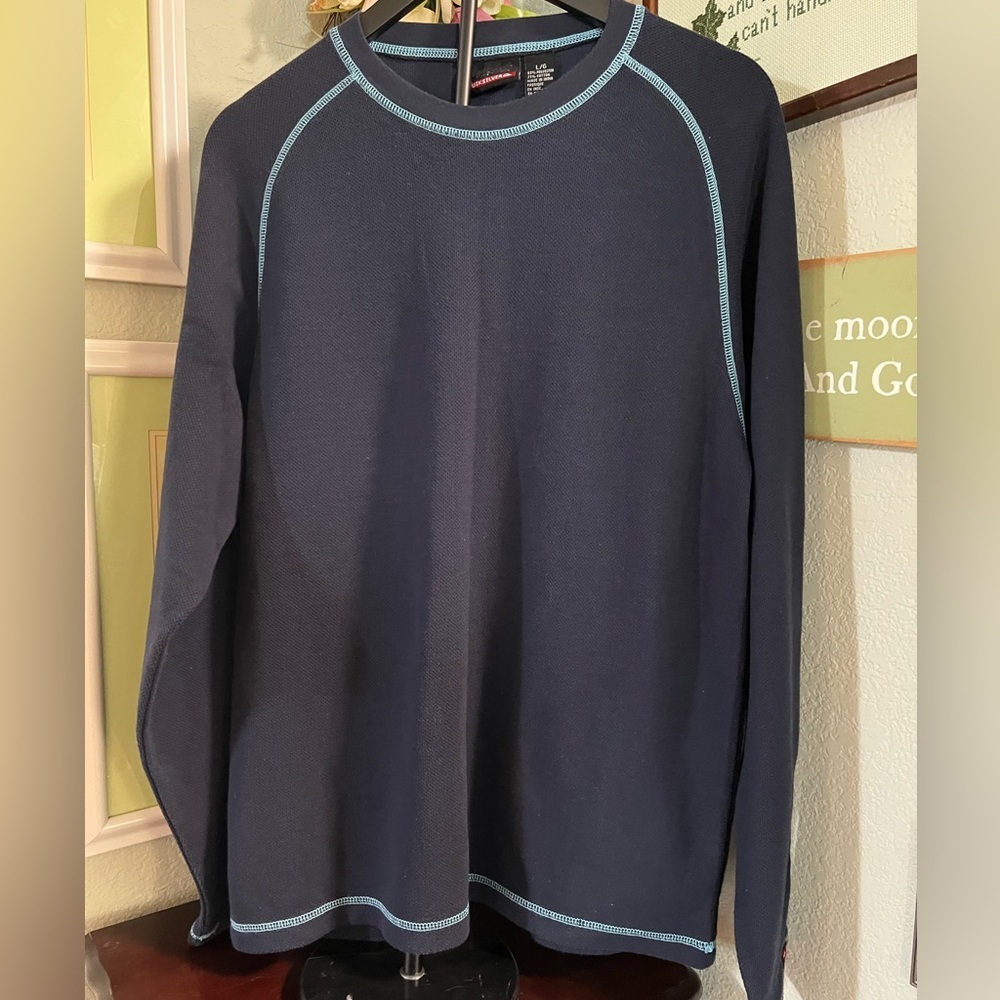 Quiksilver Men's Navy Blue Sweatshirt with Light Blue Accents #065